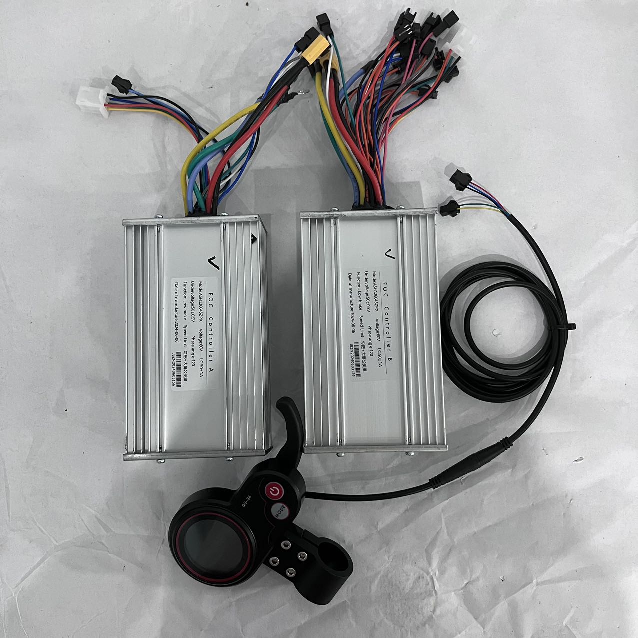 5600W 6000W E-Scooter-Teile 60 – 60V 5600W Dual Motor Electric Scooter Bewertung und Preis